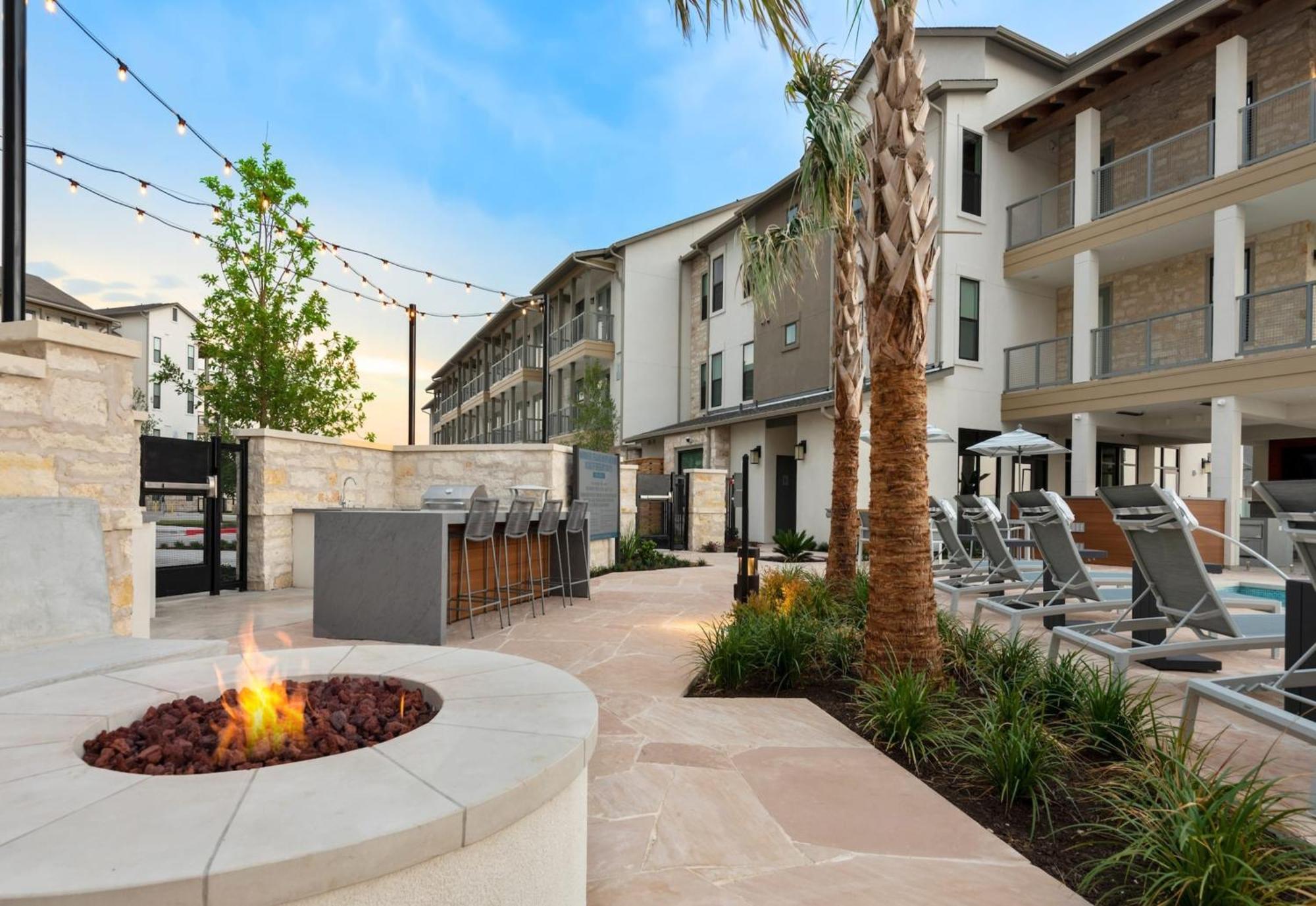 The Artesian Apartments By Barsala The Hills Экстерьер фото